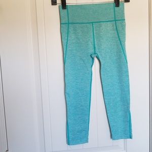 Teal active capris